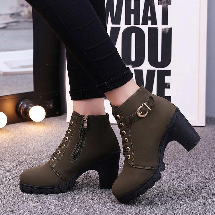 Cross strappy booties with Martin boots - Comfortably chique